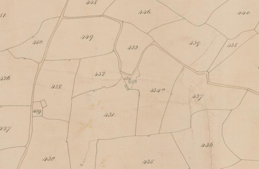 A section of the hand-coloured Llangenny tithe map of about 1840, showing numbered fields including parcel 434 with a small building marked on it
